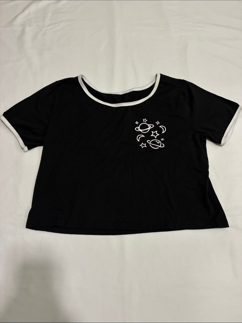 Black Short Sleeve Crop Top XL White Trim Planets Stars